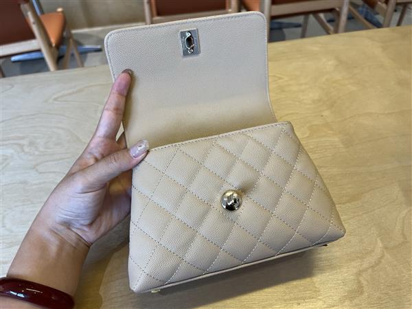 2026127214130540 700